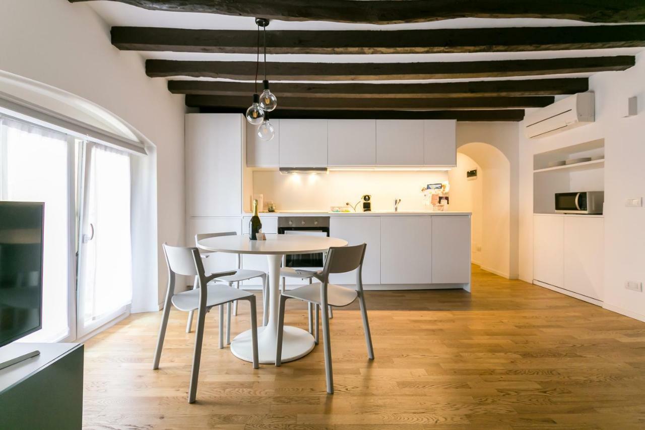 Milano Apartments Mortara Dış mekan fotoğraf